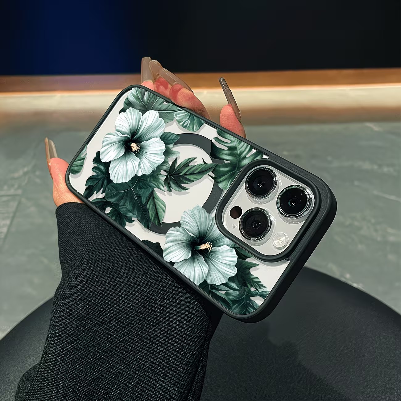 Green Floral Print Phone Case  - огляд і ціна Phone Accessories Magnetic